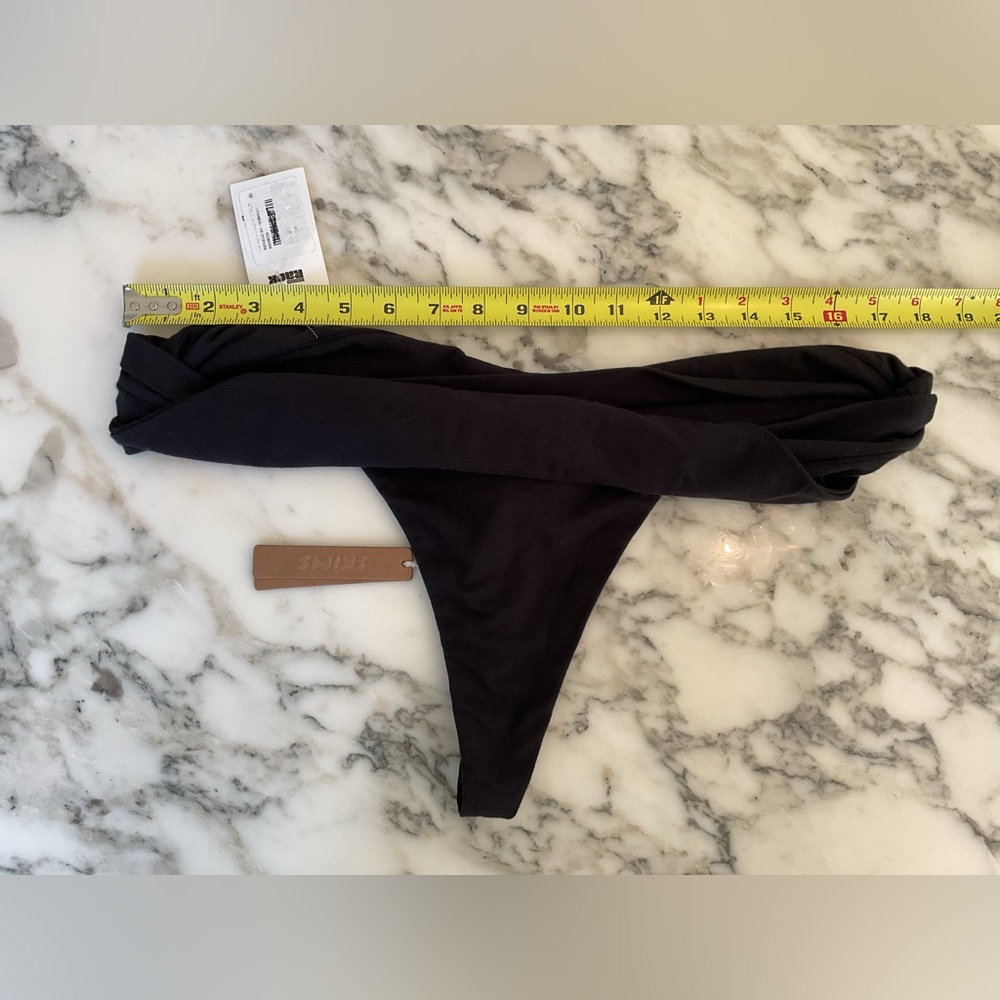 NWT Skims Roll Waist 90% Cotton Black thong Sz 4X - Picture 2 of 4